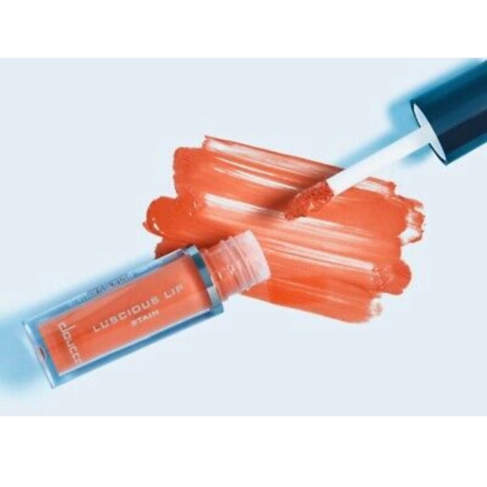 ❗️5for$25❗️Doucce lip stain 619 Holiday Getaway